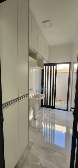 Foto 2 de Casa de Condomínio com 3 quartos à venda, 254m2 em Araraquara - SP