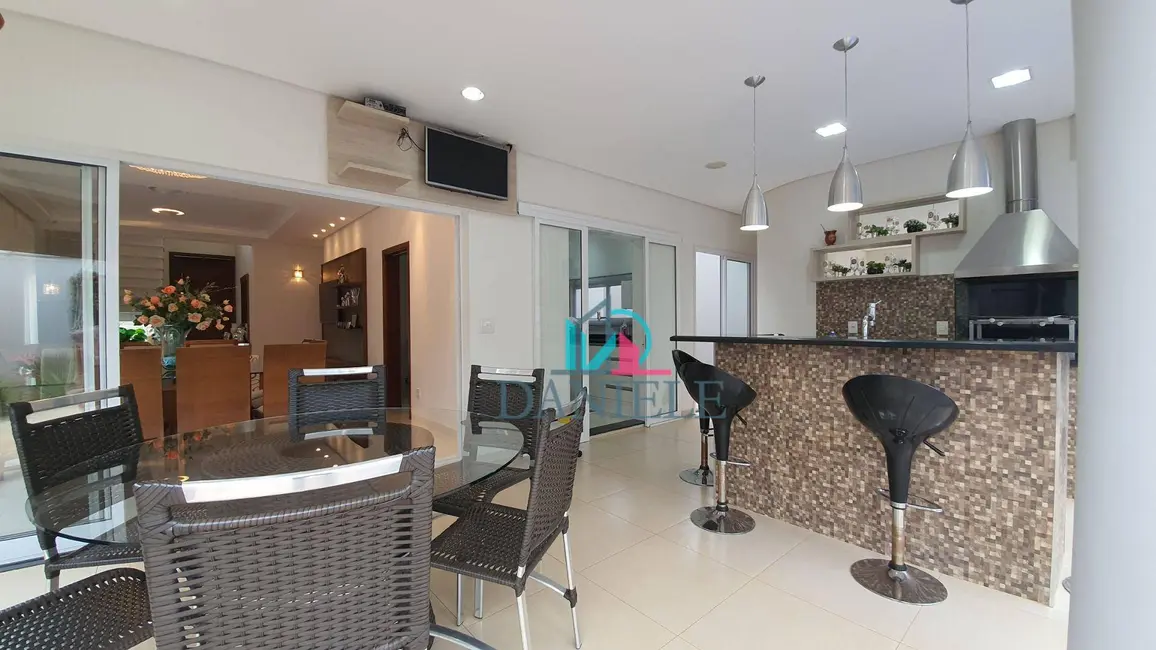 Foto 6 de Casa de Condomínio com 3 quartos à venda, 274m2 em Parque Residencial Damha, Araraquara - SP