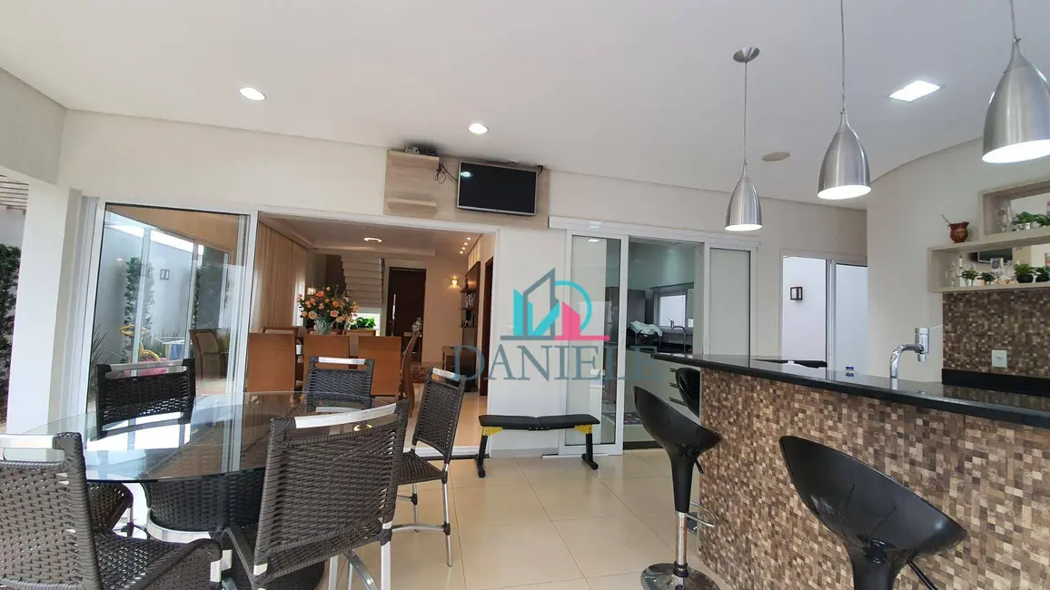 Foto 7 de Casa de Condomínio com 3 quartos à venda, 274m2 em Parque Residencial Damha, Araraquara - SP