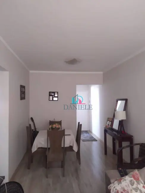 Foto 2 de Apartamento com 2 quartos à venda, 85m2 em Vila Suconasa, Araraquara - SP