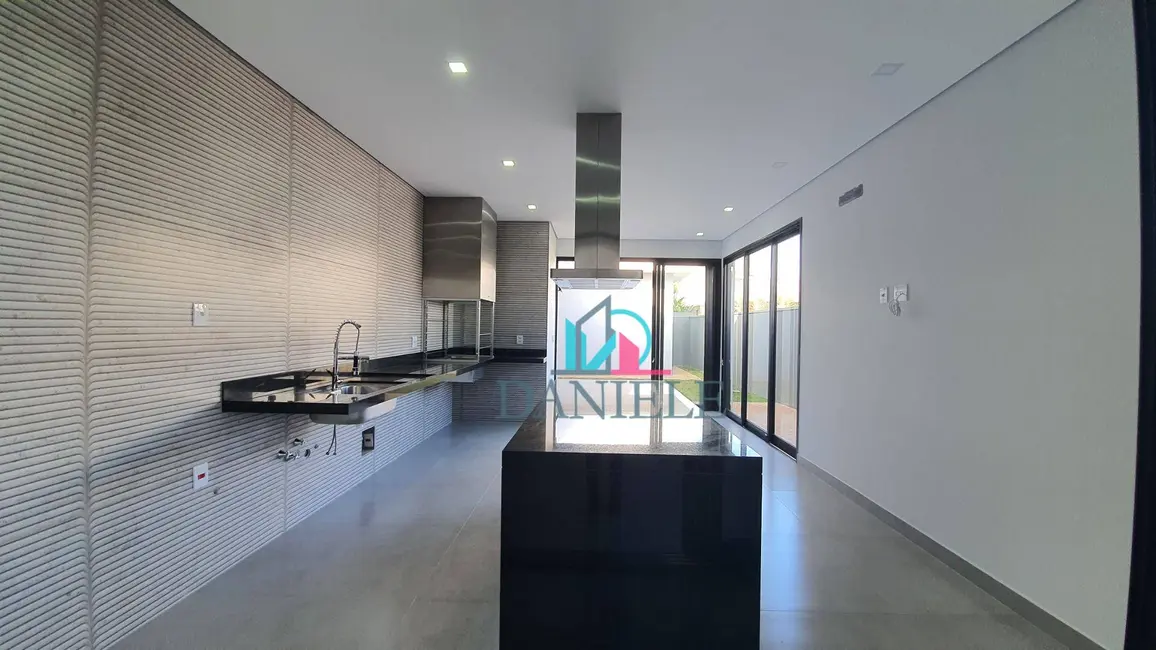 Casa de Condomínio com 3 quartos à venda, 336m2 em Araraquara - SP - imagem 7 Foto 7 de Casa de Condomínio com 3 quartos à venda, 336m2 em Araraquara - SP