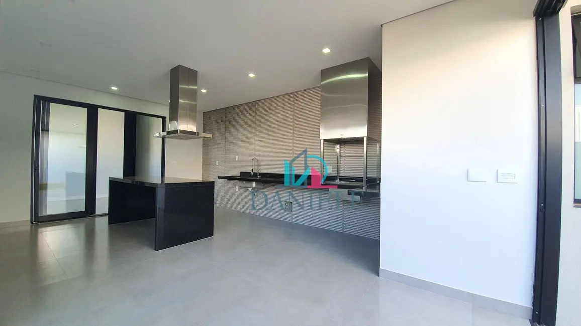Casa de Condomínio com 3 quartos à venda, 336m2 em Araraquara - SP - imagem 2 Foto 2 de Casa de Condomínio com 3 quartos à venda, 336m2 em Araraquara - SP