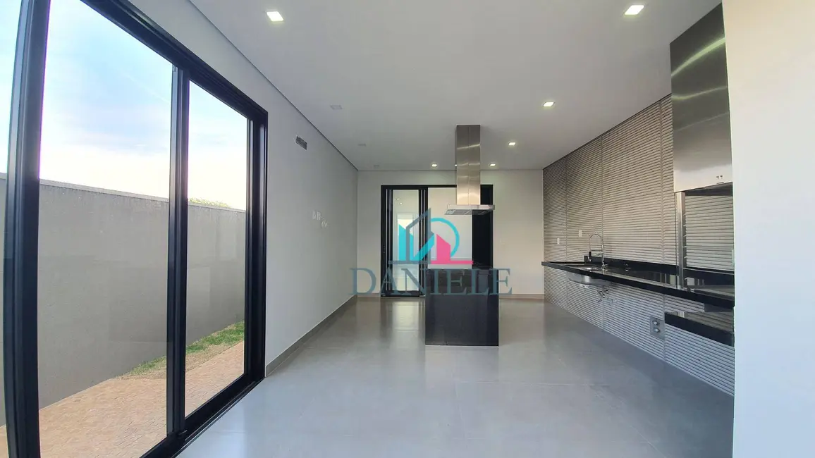 Casa de Condomínio com 3 quartos à venda, 336m2 em Araraquara - SP - imagem 3 Foto 3 de Casa de Condomínio com 3 quartos à venda, 336m2 em Araraquara - SP