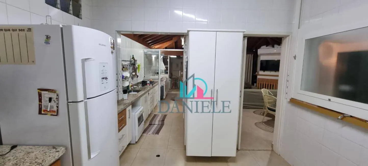 Casa de Condomínio com 4 quartos à venda, 344m2 em Vila Nossa Senhora do Carmo, Araraquara - SP - imagem 5 Foto 5 de Casa de Condomínio com 4 quartos à venda, 344m2 em Vila Nossa Senhora do Carmo, Araraquara - SP