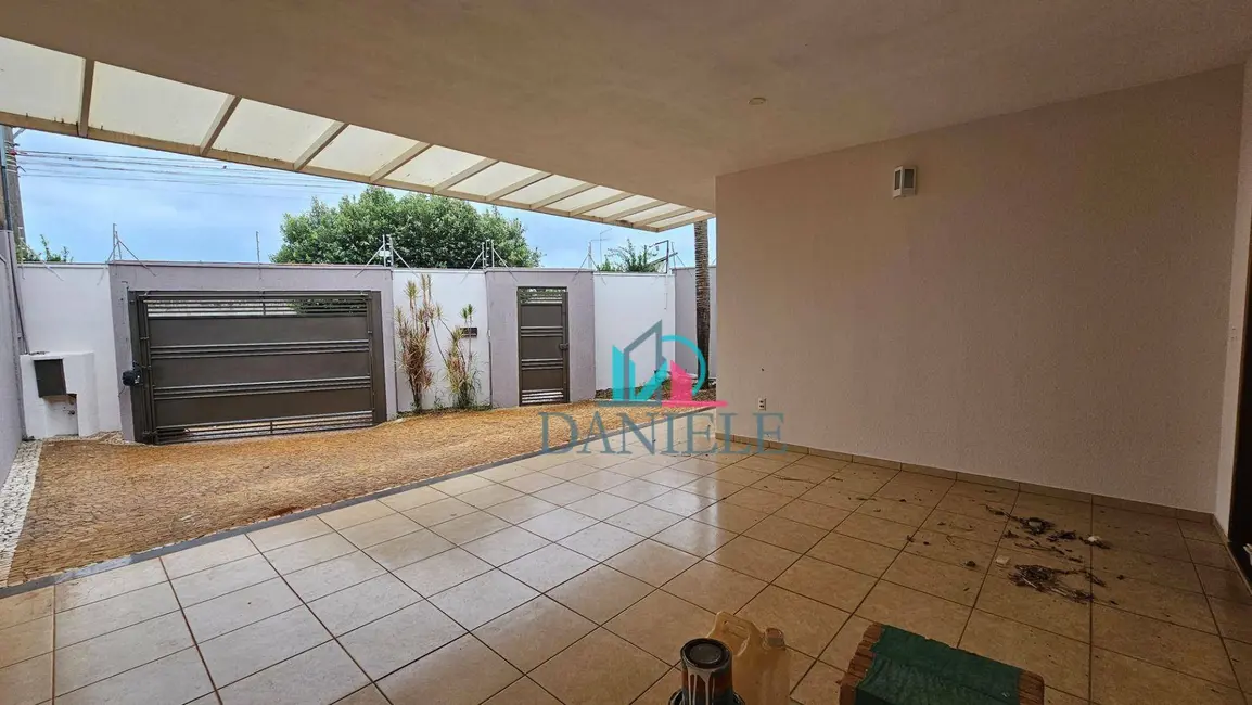 Foto 1 de Casa com 3 quartos à venda, 319m2 em Jardim Residencial Maggiore, Araraquara - SP