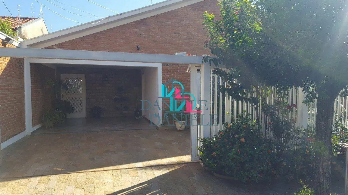 Foto 1 de Casa com 3 quartos à venda, 300m2 em Centro, Araraquara - SP