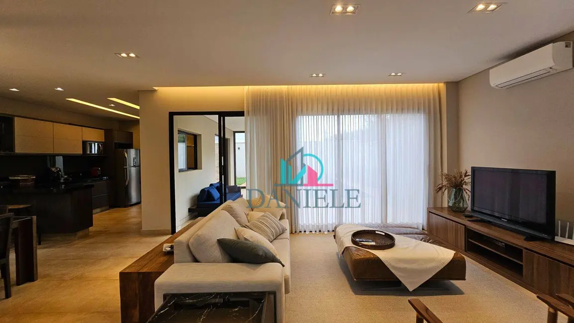 Casa de Condomínio com 3 quartos à venda, 307m2 em Parque Residencial Damha, Araraquara - SP - imagem 5 Foto 5 de Casa de Condomínio com 3 quartos à venda, 307m2 em Parque Residencial Damha, Araraquara - SP