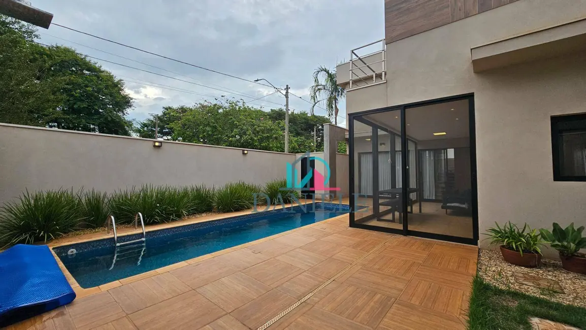 Casa de Condomínio com 3 quartos à venda, 307m2 em Parque Residencial Damha, Araraquara - SP - imagem 9 Foto 9 de Casa de Condomínio com 3 quartos à venda, 307m2 em Parque Residencial Damha, Araraquara - SP