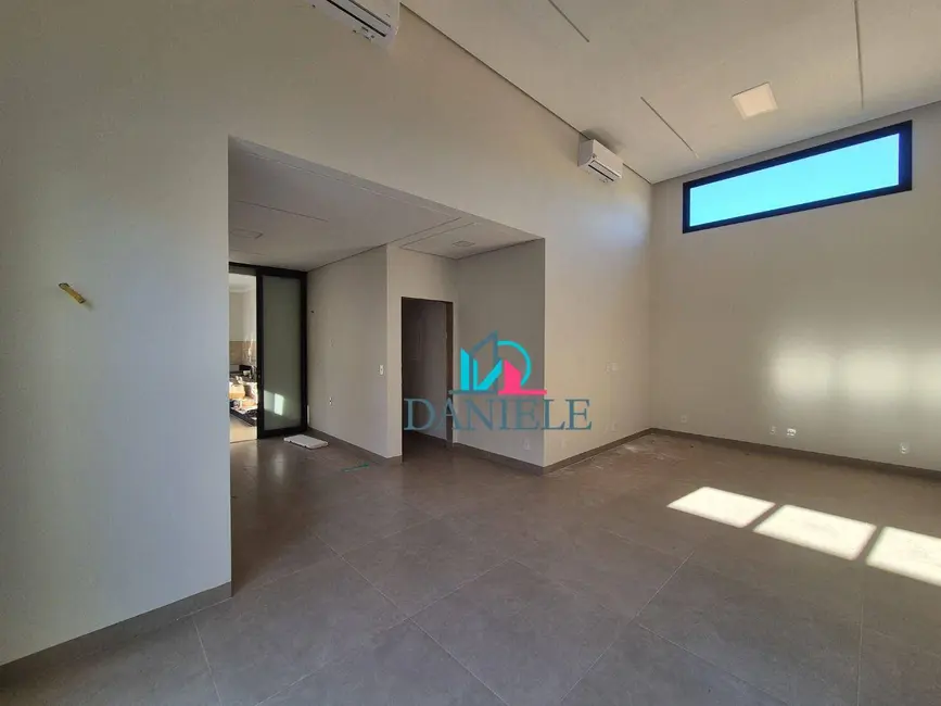 Casa de Condomínio com 3 quartos à venda, 336m2 em Jardim Imperador, Araraquara - SP - imagem 3 Foto 3 de Casa de Condomínio com 3 quartos à venda, 336m2 em Jardim Imperador, Araraquara - SP