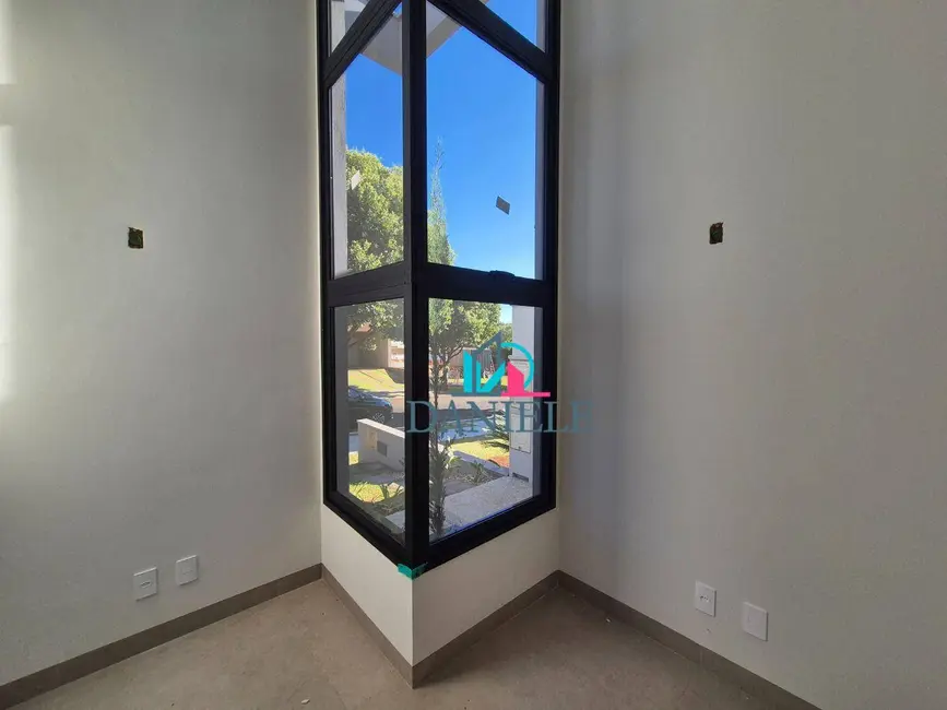 Casa de Condomínio com 3 quartos à venda, 336m2 em Jardim Imperador, Araraquara - SP - imagem 4 Foto 4 de Casa de Condomínio com 3 quartos à venda, 336m2 em Jardim Imperador, Araraquara - SP