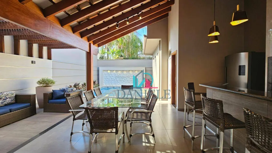 Casa de Condomínio com 3 quartos à venda, 450m2 em Parque Residencial Damha, Araraquara - SP - imagem 6 Foto 6 de Casa de Condomínio com 3 quartos à venda, 450m2 em Parque Residencial Damha, Araraquara - SP