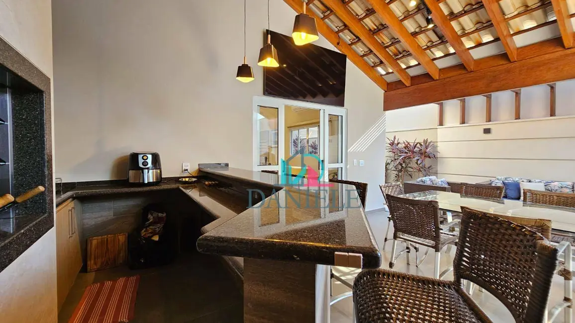 Casa de Condomínio com 3 quartos à venda, 450m2 em Parque Residencial Damha, Araraquara - SP - imagem 7 Foto 7 de Casa de Condomínio com 3 quartos à venda, 450m2 em Parque Residencial Damha, Araraquara - SP