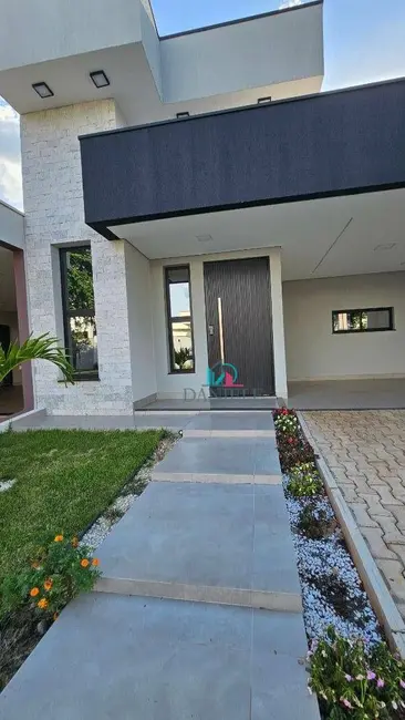 Foto 1 de Casa de Condomínio com 3 quartos à venda, 200m2 em Parque Atlanta, Araraquara - SP
