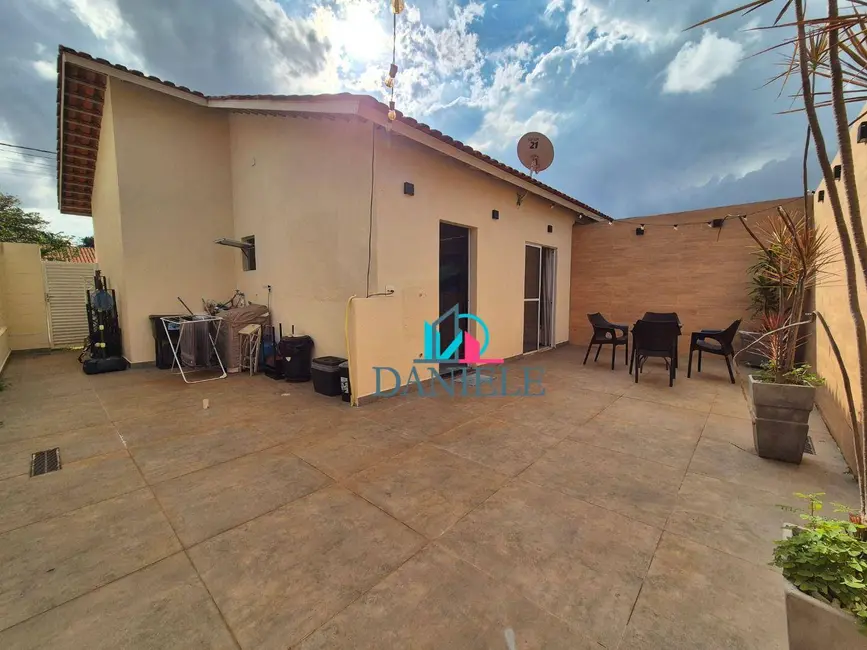 Casa de Condomínio com 2 quartos à venda, 219m2 em Jardim Dumont, Araraquara - SP - imagem 8 Foto 8 de Casa de Condomínio com 2 quartos à venda, 219m2 em Jardim Dumont, Araraquara - SP