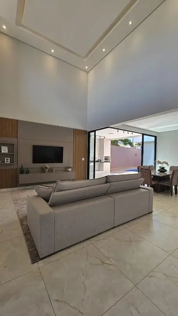 Casa de Condomínio com 3 quartos à venda, 421m2 em Condomínio Buona Vita, Araraquara - SP - imagem 4 Foto 4 de Casa de Condomínio com 3 quartos à venda, 421m2 em Condomínio Buona Vita, Araraquara - SP