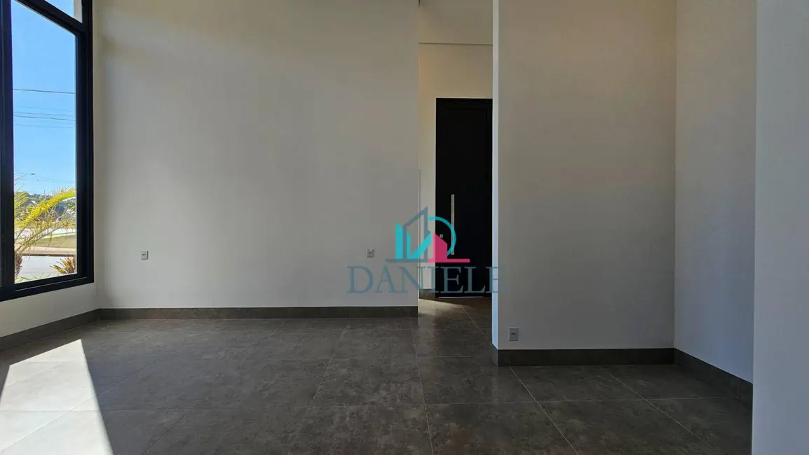 Casa de Condomínio com 3 quartos à venda, 364m2 em Parque Residencial Damha, Araraquara - SP - imagem 5 Foto 5 de Casa de Condomínio com 3 quartos à venda, 364m2 em Parque Residencial Damha, Araraquara - SP