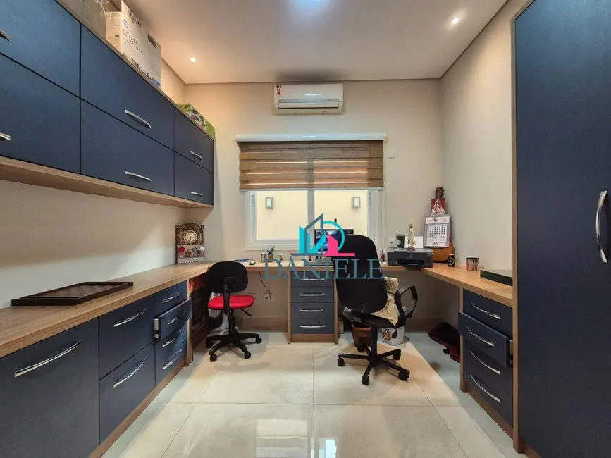 Foto 5 de Casa de Condomínio com 3 quartos à venda, 336m2 em Araraquara - SP