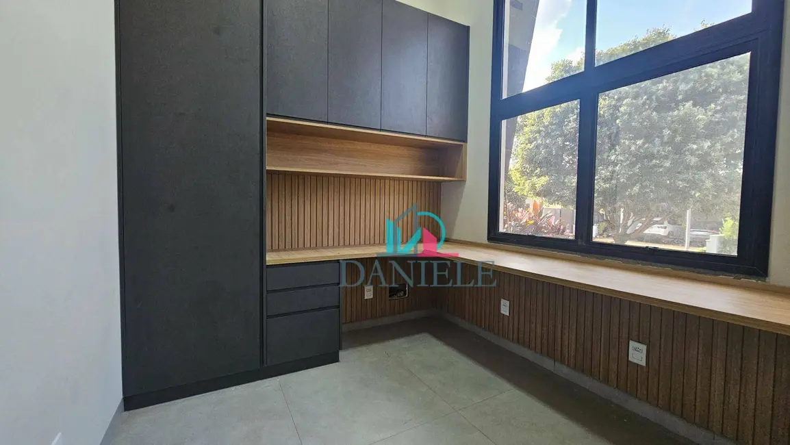Casa de Condomínio com 3 quartos à venda, 336m2 em Condomínio Portal das Tipuanas, Araraquara - SP - imagem 6 Foto 6 de Casa de Condomínio com 3 quartos à venda, 336m2 em Condomínio Portal das Tipuanas, Araraquara - SP