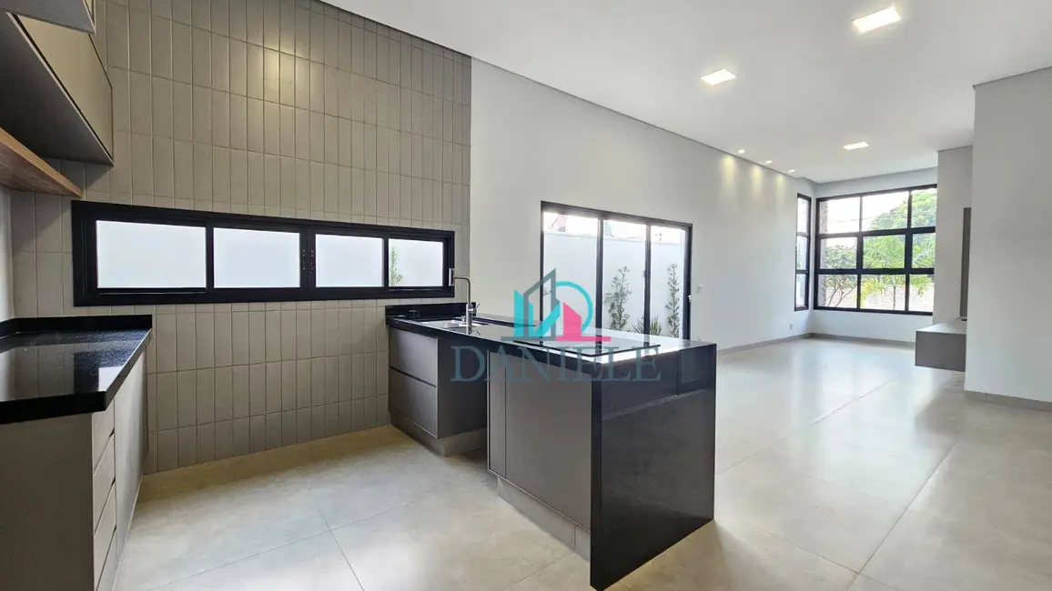 Foto 6 de Casa de Condomínio com 3 quartos à venda, 309m2 em Parque Tropical, Araraquara - SP