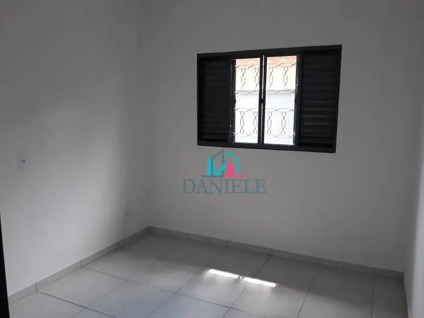 Casa com 3 quartos à venda, 180m2 em Jardim Imperador II, Araraquara - SP - imagem 8 Foto 8 de Casa com 3 quartos à venda, 180m2 em Jardim Imperador II, Araraquara - SP
