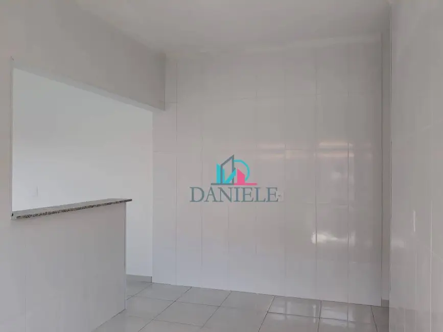 Casa com 3 quartos à venda, 180m2 em Jardim Imperador II, Araraquara - SP - imagem 5 Foto 5 de Casa com 3 quartos à venda, 180m2 em Jardim Imperador II, Araraquara - SP