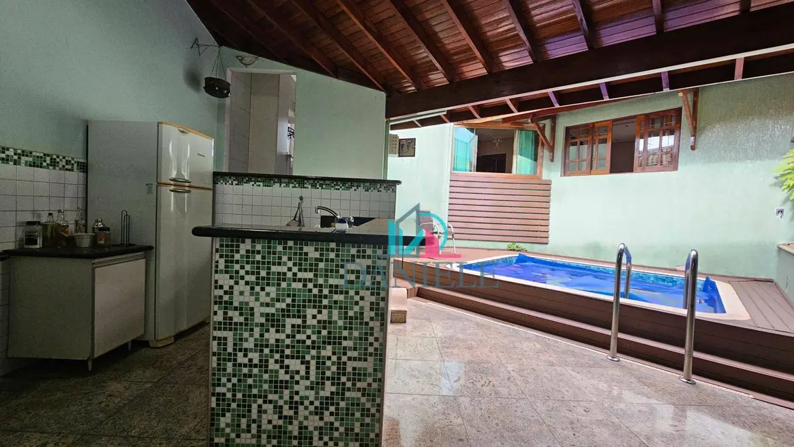 Casa com 3 quartos à venda, 295m2 em Jardim Botânico, Araraquara - SP - imagem 4 Foto 4 de Casa com 3 quartos à venda, 295m2 em Jardim Botânico, Araraquara - SP
