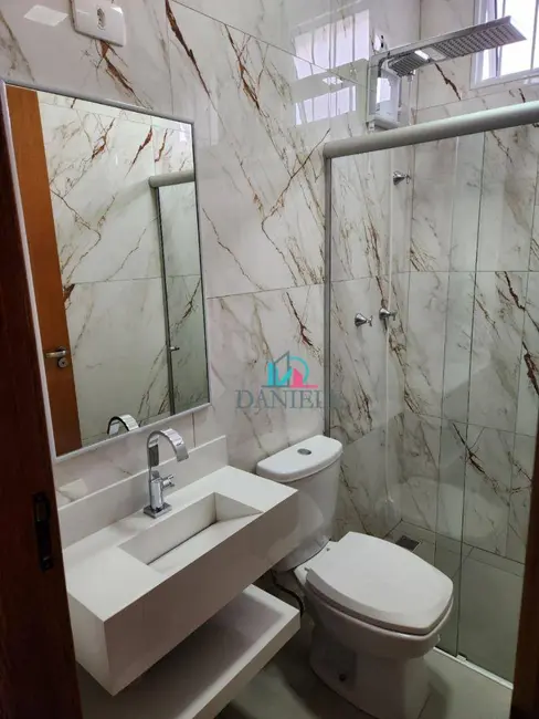 Casa com 2 quartos à venda, 125m2 em Jardim Pinheiros (Vila Xavier), Araraquara - SP - imagem 8 Foto 8 de Casa com 2 quartos à venda, 125m2 em Jardim Pinheiros (Vila Xavier), Araraquara - SP