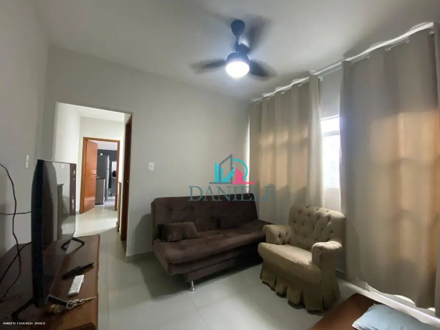 Casa com 2 quartos à venda, 125m2 em Jardim Pinheiros (Vila Xavier), Araraquara - SP - imagem 1 Foto 1 de Casa com 2 quartos à venda, 125m2 em Jardim Pinheiros (Vila Xavier), Araraquara - SP