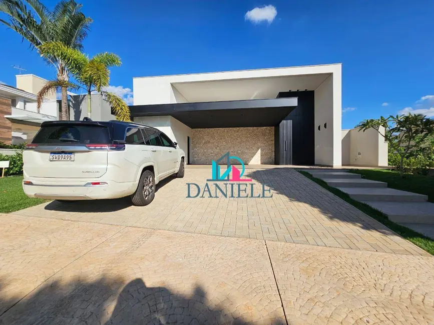 Casa de Condomínio com 4 quartos à venda, 632m2 em Jardim Residencial Quinta dos Oitis, Araraquara - SP - imagem 1 Foto 1 de Casa de Condomínio com 4 quartos à venda, 632m2 em Jardim Residencial Quinta dos Oitis, Araraquara - SP