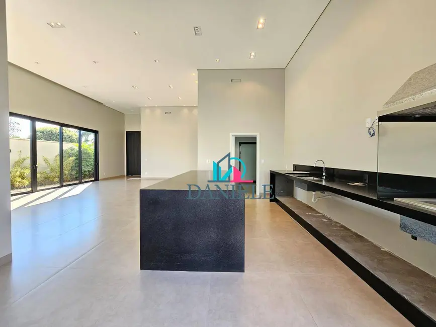 Casa de Condomínio com 4 quartos à venda, 632m2 em Jardim Residencial Quinta dos Oitis, Araraquara - SP - imagem 6 Foto 6 de Casa de Condomínio com 4 quartos à venda, 632m2 em Jardim Residencial Quinta dos Oitis, Araraquara - SP