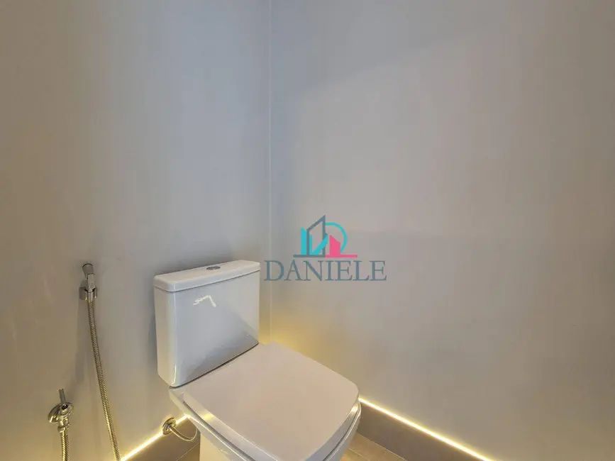 Casa de Condomínio com 3 quartos à venda, 287m2 em Parque Residencial Damha, Araraquara - SP - imagem 3 Foto 3 de Casa de Condomínio com 3 quartos à venda, 287m2 em Parque Residencial Damha, Araraquara - SP