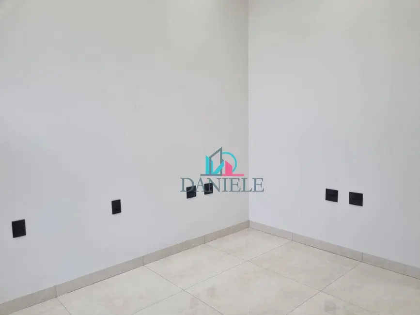 Foto 3 de Casa de Condomínio com 3 quartos à venda, 265m2 em Araraquara - SP