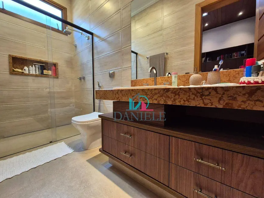 Casa de Condomínio com 3 quartos à venda, 519m2 em Parque Residencial Damha, Araraquara - SP - imagem 5 Foto 5 de Casa de Condomínio com 3 quartos à venda, 519m2 em Parque Residencial Damha, Araraquara - SP