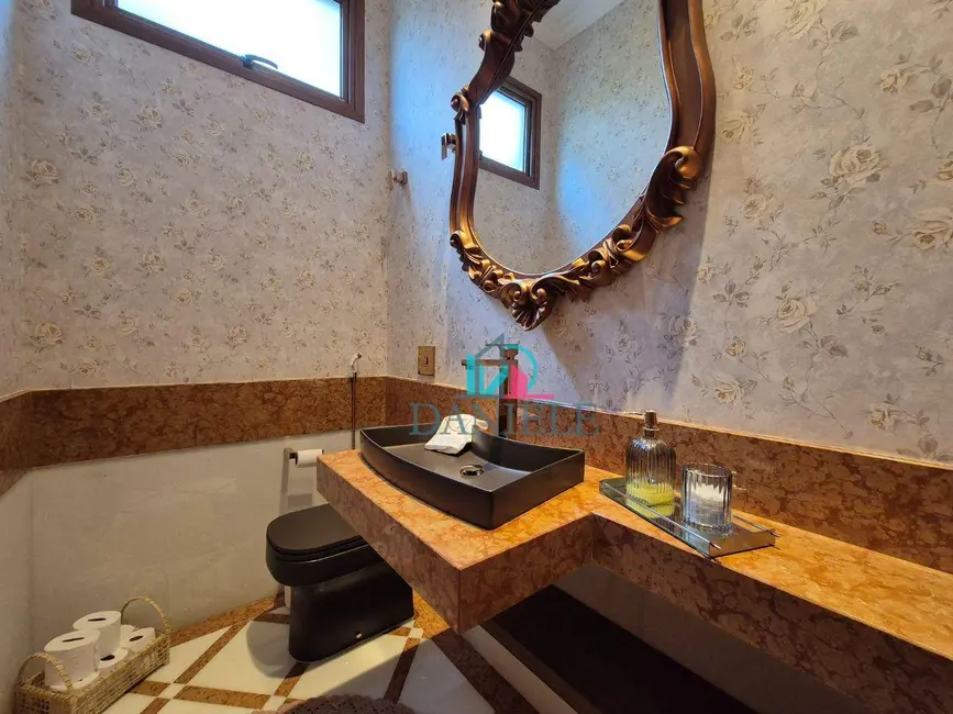 Casa de Condomínio com 3 quartos à venda, 519m2 em Parque Residencial Damha, Araraquara - SP - imagem 6 Foto 6 de Casa de Condomínio com 3 quartos à venda, 519m2 em Parque Residencial Damha, Araraquara - SP