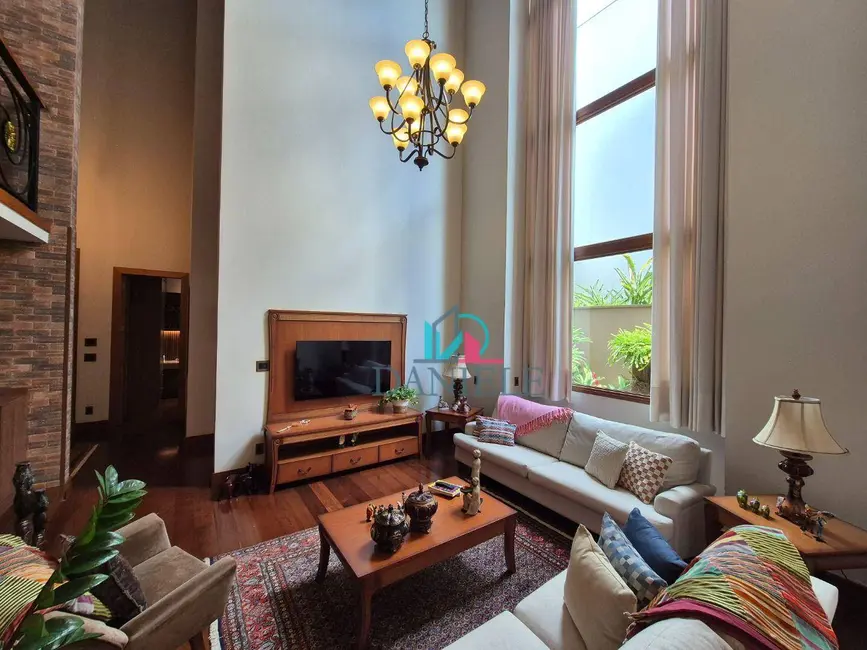 Casa de Condomínio com 3 quartos à venda, 519m2 em Parque Residencial Damha, Araraquara - SP - imagem 8 Foto 8 de Casa de Condomínio com 3 quartos à venda, 519m2 em Parque Residencial Damha, Araraquara - SP