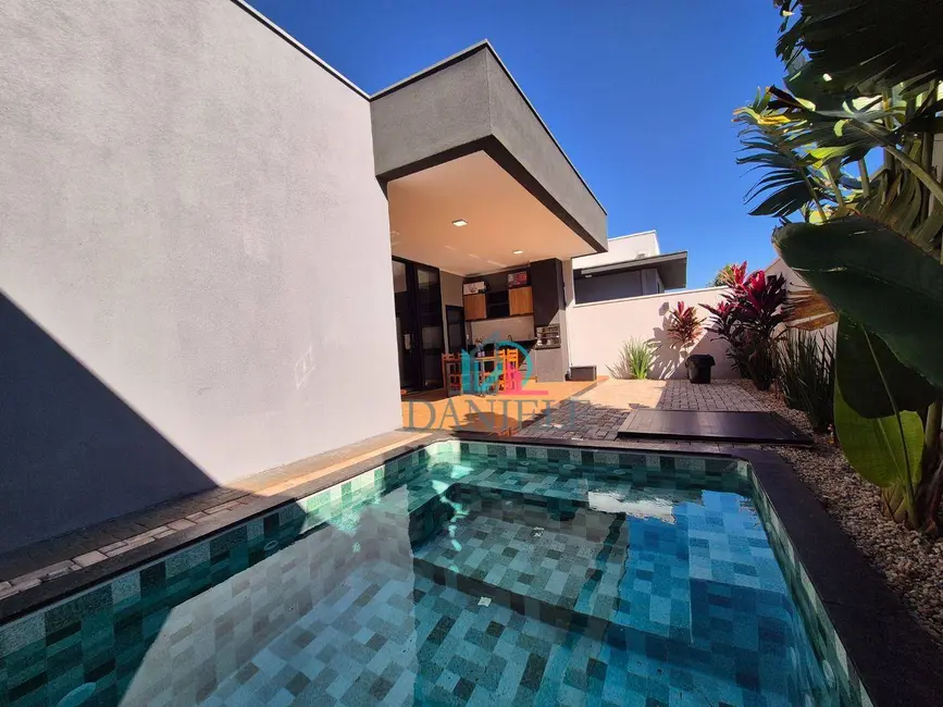 Casa de Condomínio com 3 quartos à venda, 324m2 em Parque Tropical, Araraquara - SP - imagem 4 Foto 4 de Casa de Condomínio com 3 quartos à venda, 324m2 em Parque Tropical, Araraquara - SP