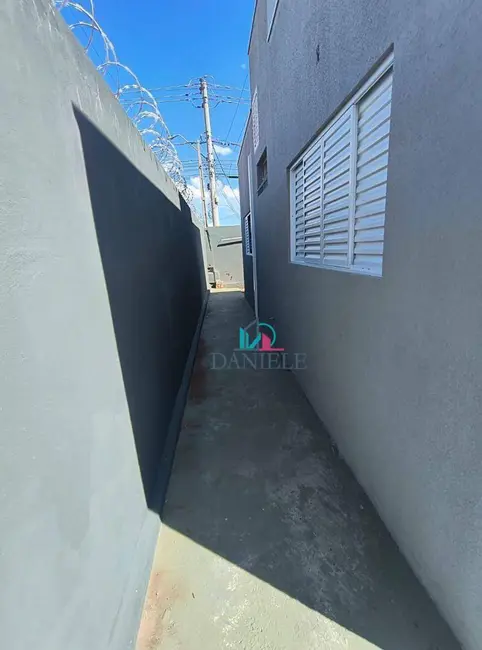 Casa com 2 quartos à venda, 180m2 em Jardim Adalberto Frederico de Oliveira Roxo I, Araraquara - SP - imagem 9 Foto 9 de Casa com 2 quartos à venda, 180m2 em Jardim Adalberto Frederico de Oliveira Roxo I, Araraquara - SP