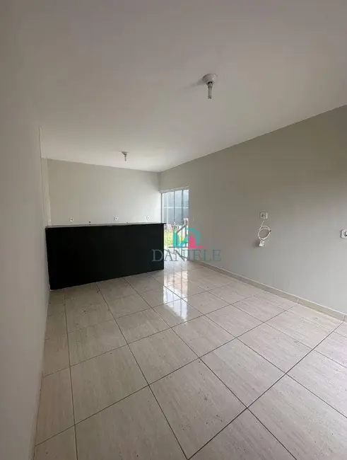 Casa com 2 quartos à venda, 180m2 em Jardim Adalberto Frederico de Oliveira Roxo I, Araraquara - SP - imagem 4 Foto 4 de Casa com 2 quartos à venda, 180m2 em Jardim Adalberto Frederico de Oliveira Roxo I, Araraquara - SP