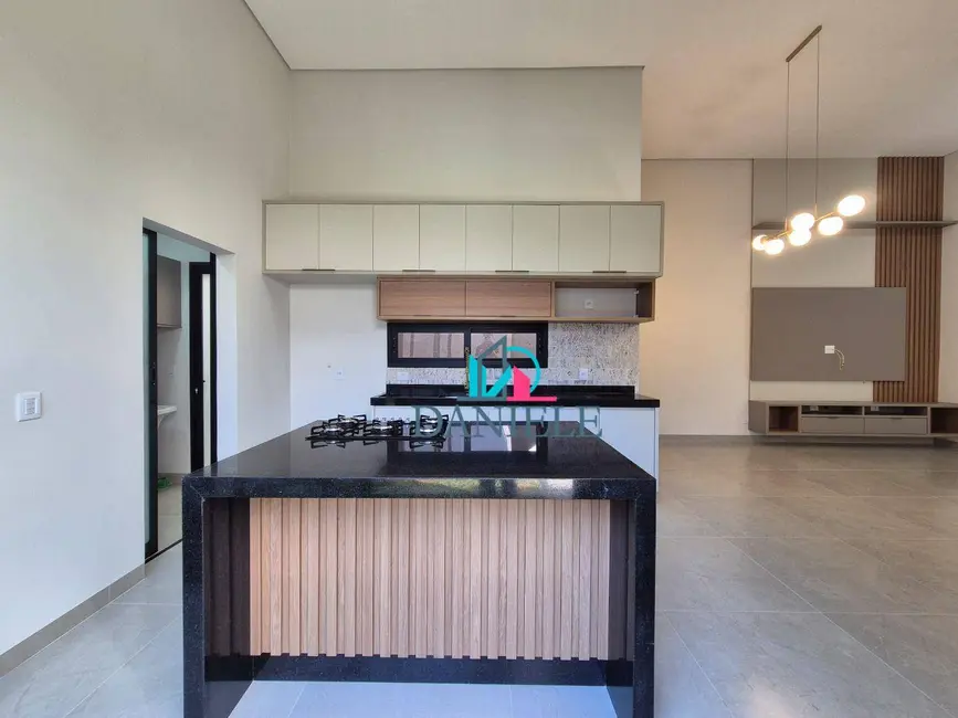Casa de Condomínio com 3 quartos à venda, 301m2 em Parque Residencial Damha, Araraquara - SP - imagem 7 Foto 7 de Casa de Condomínio com 3 quartos à venda, 301m2 em Parque Residencial Damha, Araraquara - SP