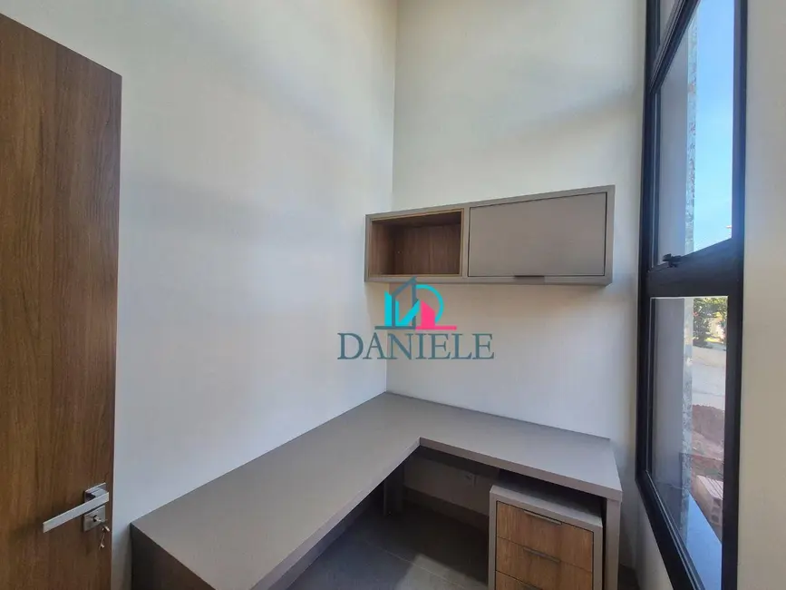 Casa de Condomínio com 3 quartos à venda, 301m2 em Parque Residencial Damha, Araraquara - SP - imagem 9 Foto 9 de Casa de Condomínio com 3 quartos à venda, 301m2 em Parque Residencial Damha, Araraquara - SP