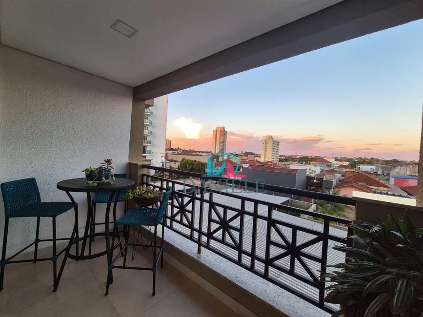 Foto 2 de Apartamento com 2 quartos à venda, 74m2 em Centro, Araraquara - SP