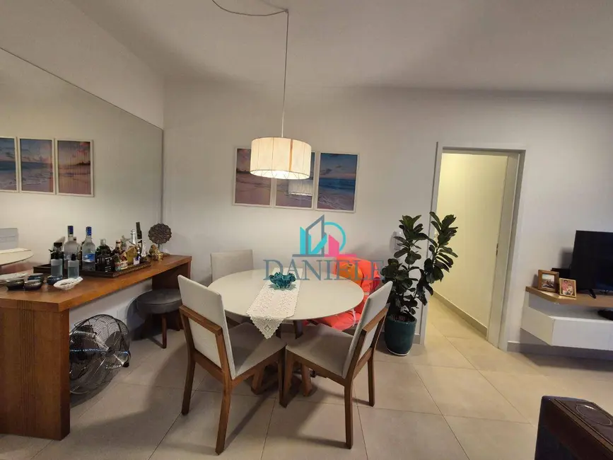 Foto 4 de Apartamento com 2 quartos à venda, 74m2 em Centro, Araraquara - SP