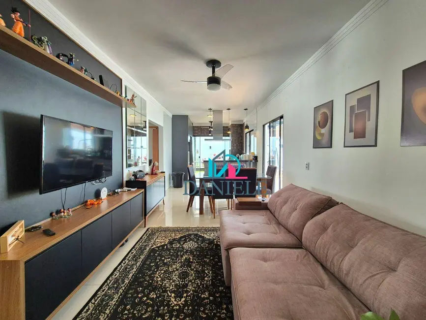Casa de Condomínio com 3 quartos à venda, 245m2 em Araraquara - SP - imagem 5 Foto 5 de Casa de Condomínio com 3 quartos à venda, 245m2 em Araraquara - SP