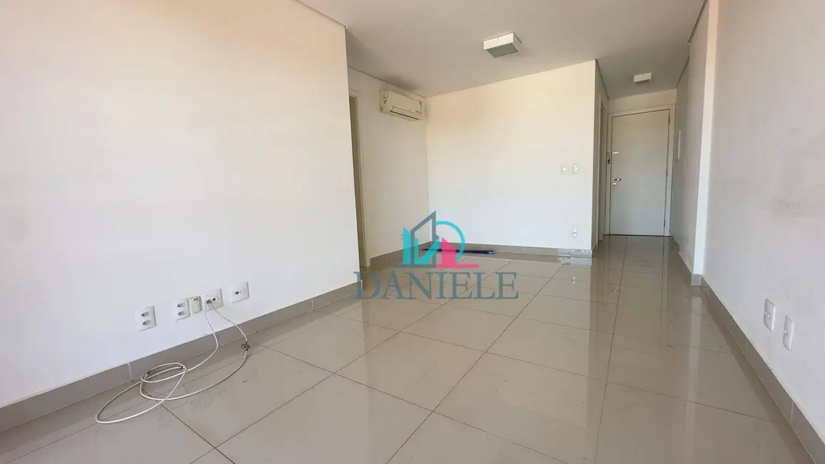 Foto 2 de Apartamento com 2 quartos à venda, 69m2 em Centro, Araraquara - SP