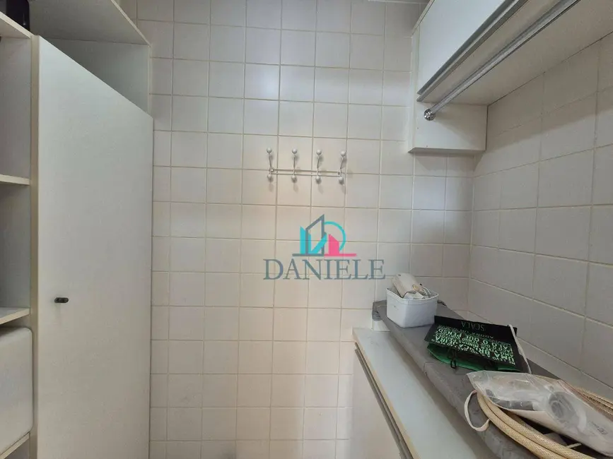 Casa de Condomínio com 3 quartos à venda, 227m2 em Jardim Santa Angelina, Araraquara - SP - imagem 7 Foto 7 de Casa de Condomínio com 3 quartos à venda, 227m2 em Jardim Santa Angelina, Araraquara - SP