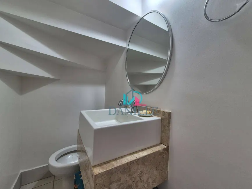 Casa de Condomínio com 3 quartos à venda, 227m2 em Jardim Santa Angelina, Araraquara - SP - imagem 3 Foto 3 de Casa de Condomínio com 3 quartos à venda, 227m2 em Jardim Santa Angelina, Araraquara - SP