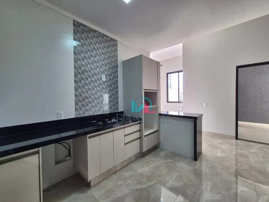 Foto 6 de Casa de Condomínio com 3 quartos à venda, 270m2 em Parque Tropical, Araraquara - SP