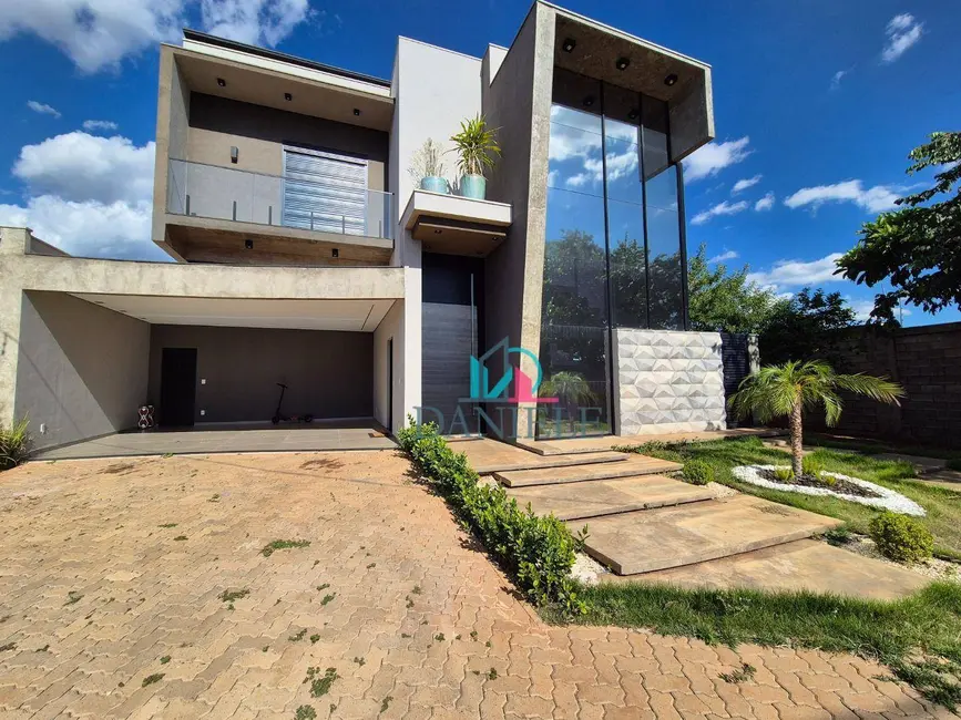 Casa de Condomínio com 4 quartos à venda, 408m2 em Parque Tropical, Araraquara - SP - imagem 2 Foto 2 de Casa de Condomínio com 4 quartos à venda, 408m2 em Parque Tropical, Araraquara - SP