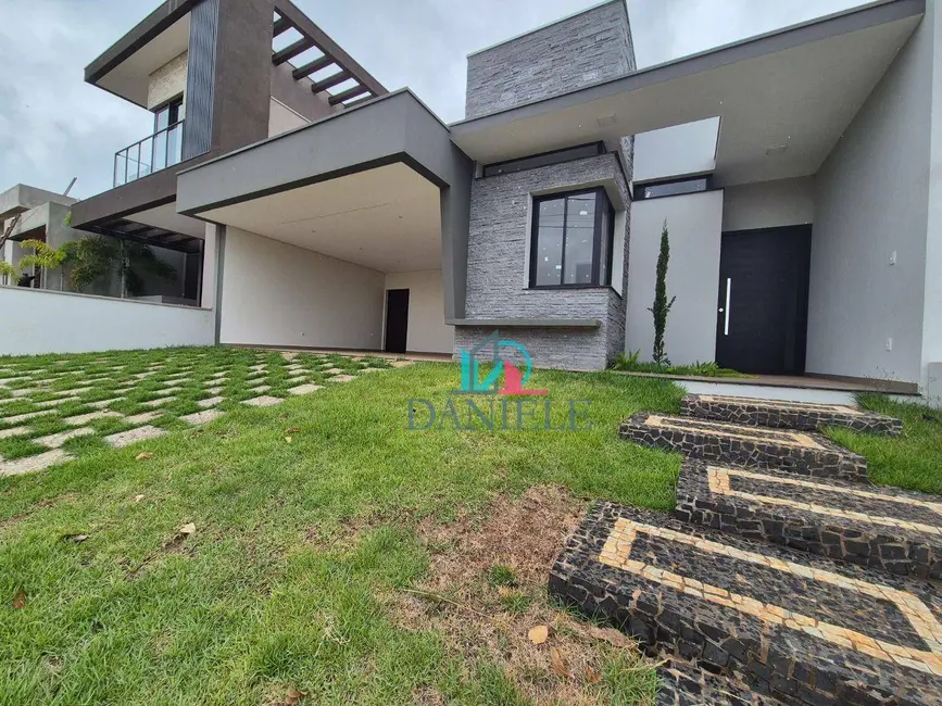 Foto 1 de Casa de Condomínio com 3 quartos à venda, 275m2 em Parque Residencial Damha, Araraquara - SP