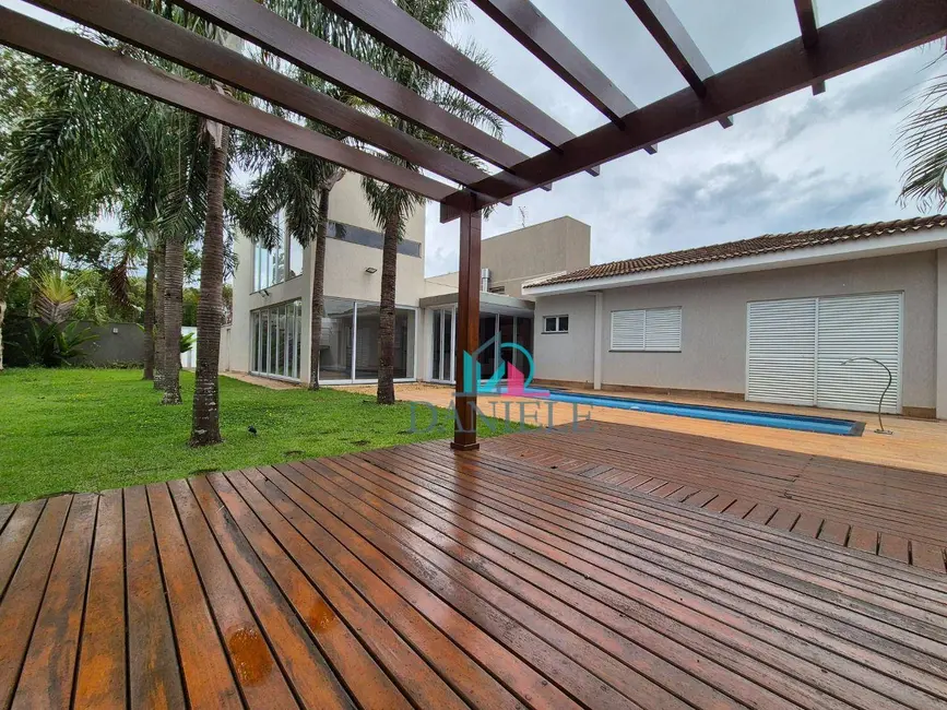 Casa de Condomínio com 4 quartos à venda, 1020m2 em Parque Residencial Damha, Araraquara - SP - imagem 4 Foto 4 de Casa de Condomínio com 4 quartos à venda, 1020m2 em Parque Residencial Damha, Araraquara - SP